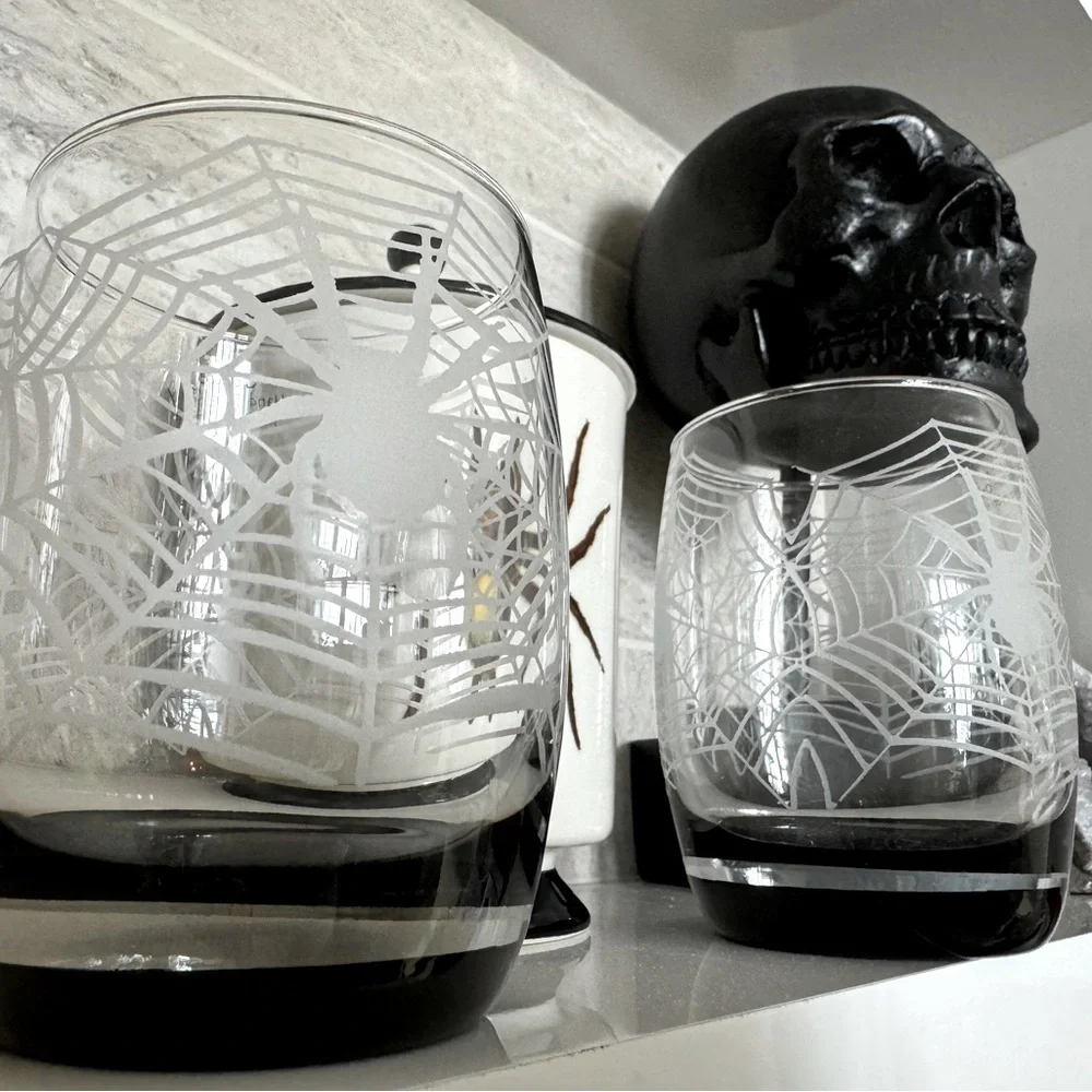 Set of 2 spider Old Fashioned etched glasses